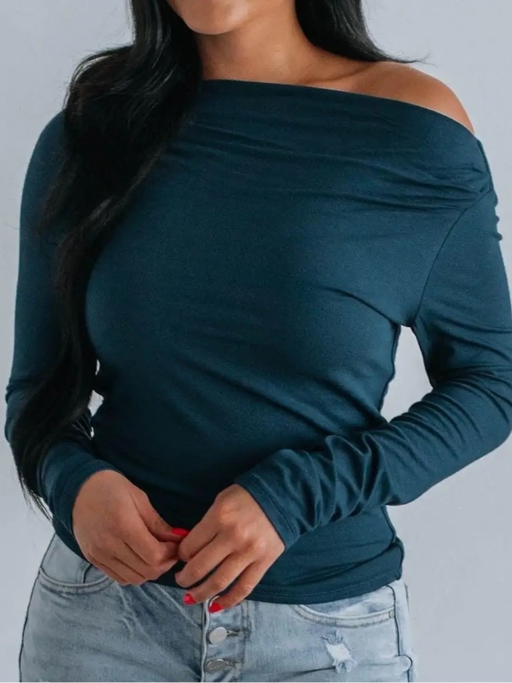 Women’s Be Cool Dark Teal Ruched Side Off-the-Shoulder Long Sleeve Tee